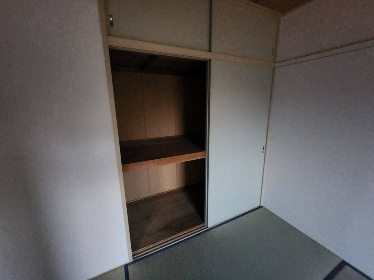 サンシティー北新在家　B棟の物件内観写真