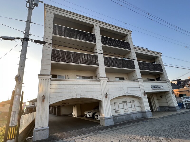 ハッピーコート飾磨の物件外観写真