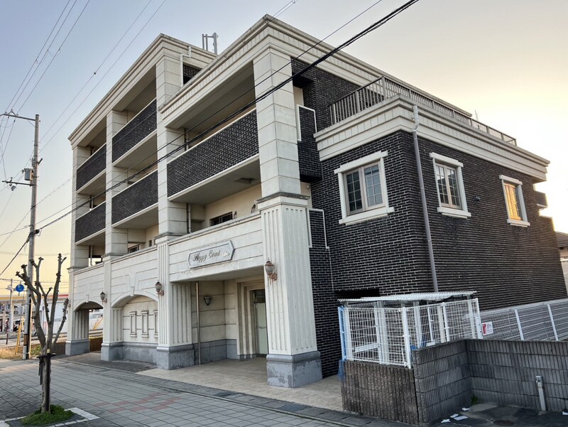 ハッピーコート飾磨の物件外観写真