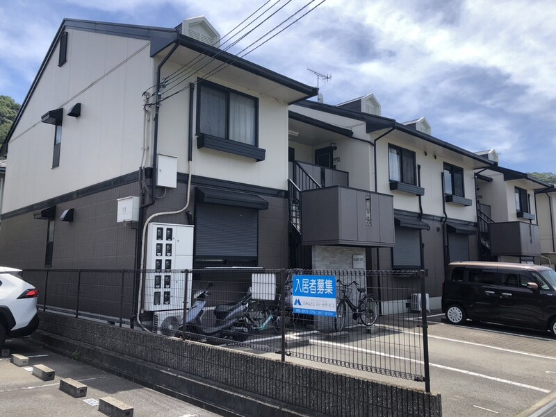 シャルムコートの物件外観写真