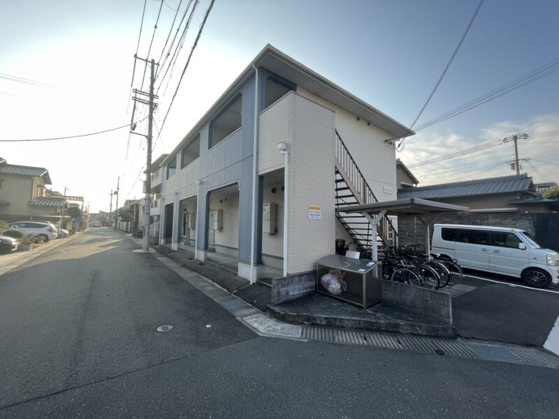 神和町壱番館の物件外観写真