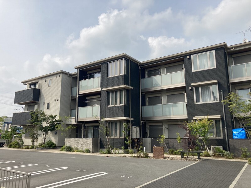 リメインらかんN棟の物件外観写真