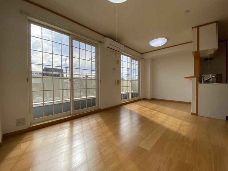 サニーレジデンスの物件内観写真