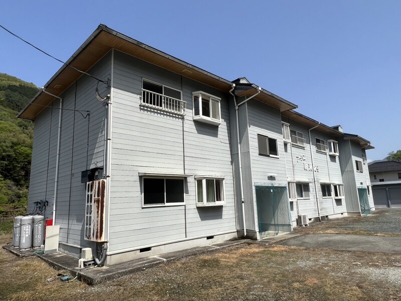 アーバン朝来の物件外観写真