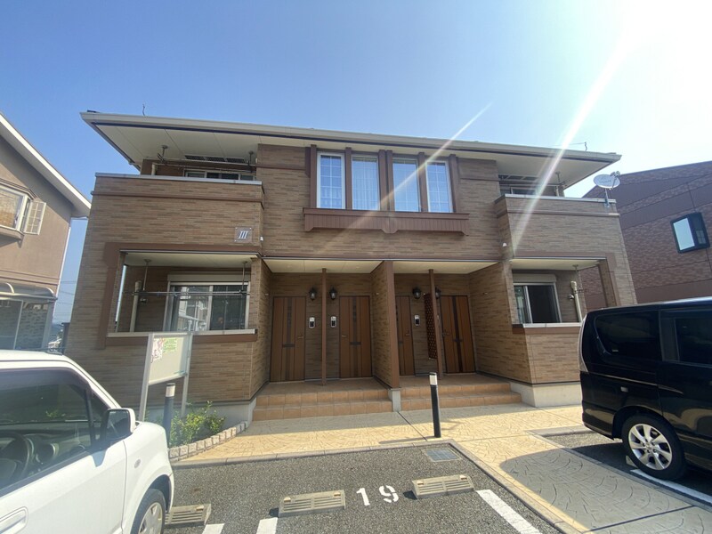 グランチャレットⅢの物件外観写真