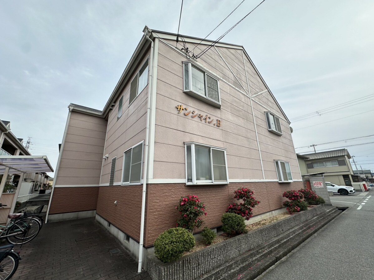 サンシャインBの物件外観写真