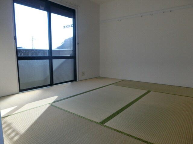 モンラヴィ青山の物件内観写真