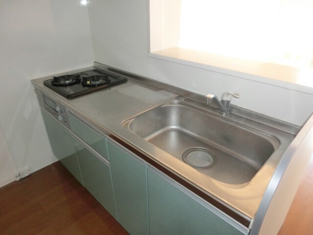 ウィステリアコートの物件内観写真