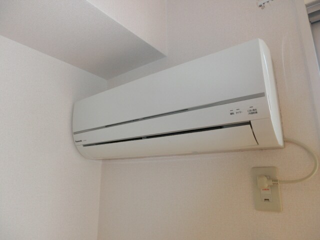 ウィステリアコートの物件内観写真