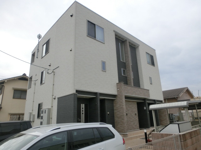 カーサ・プレッソの物件外観写真