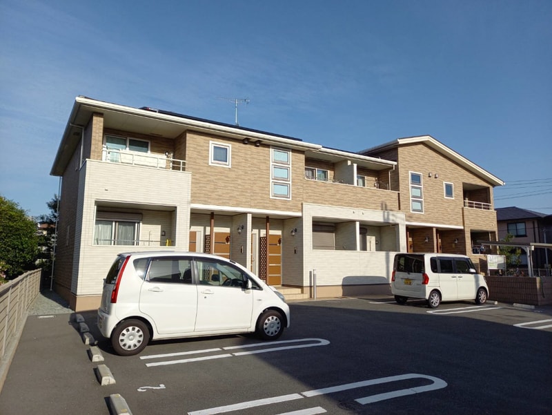 ミーテククルⅡの物件外観写真