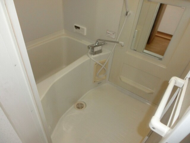 ウィンディーヒルズＢ棟の物件内観写真