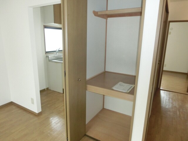 ウィンディーヒルズＢ棟の物件内観写真