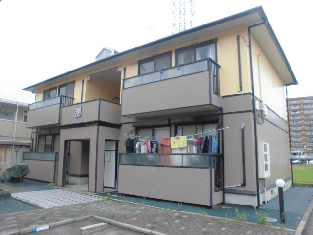 アーバンライフ吉田A棟の物件外観写真