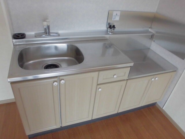 アーバンライフ吉田A棟の物件内観写真