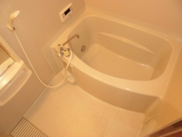 アーバンライフ吉田A棟の物件内観写真