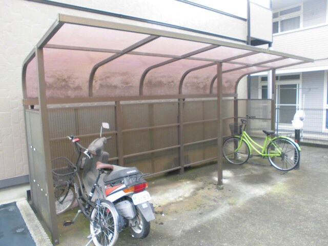 アーバンライフ吉田A棟の物件内観写真