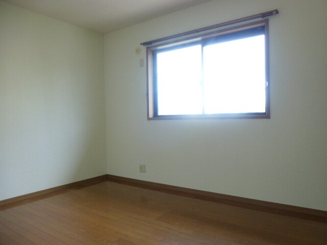 エスポワールイダ弐番館の物件内観写真