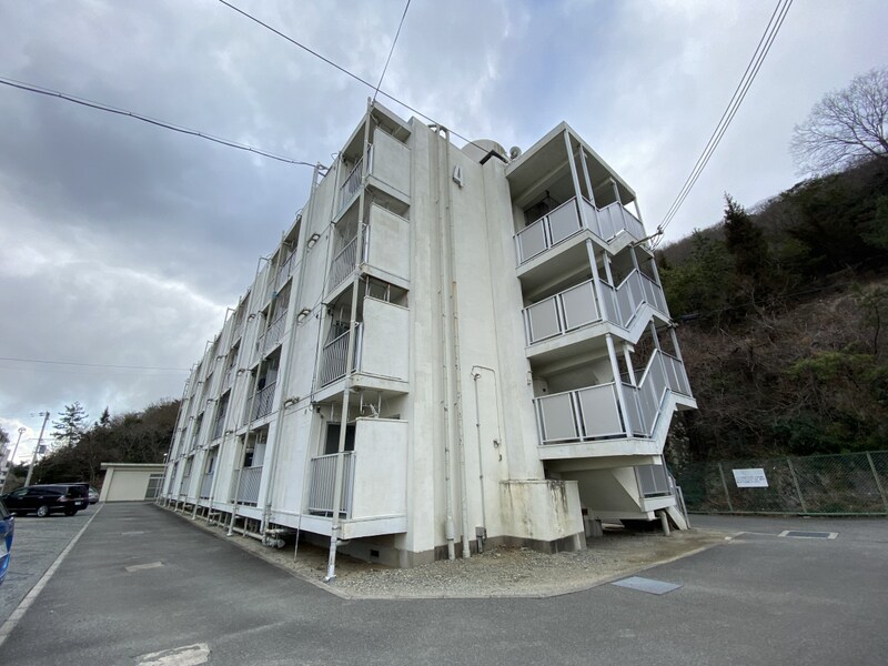 ビレッジハウス書写台の物件外観写真