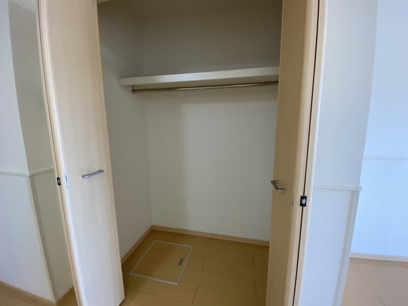 リジュール南条の物件内観写真