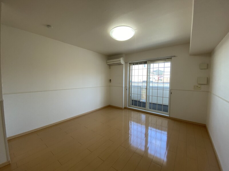 リジュール南条の物件内観写真