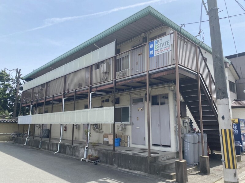 フジイコーポの物件外観写真