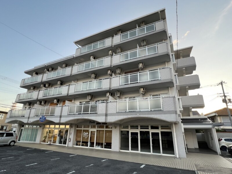 ラ・バレーヌ辻井の物件外観写真