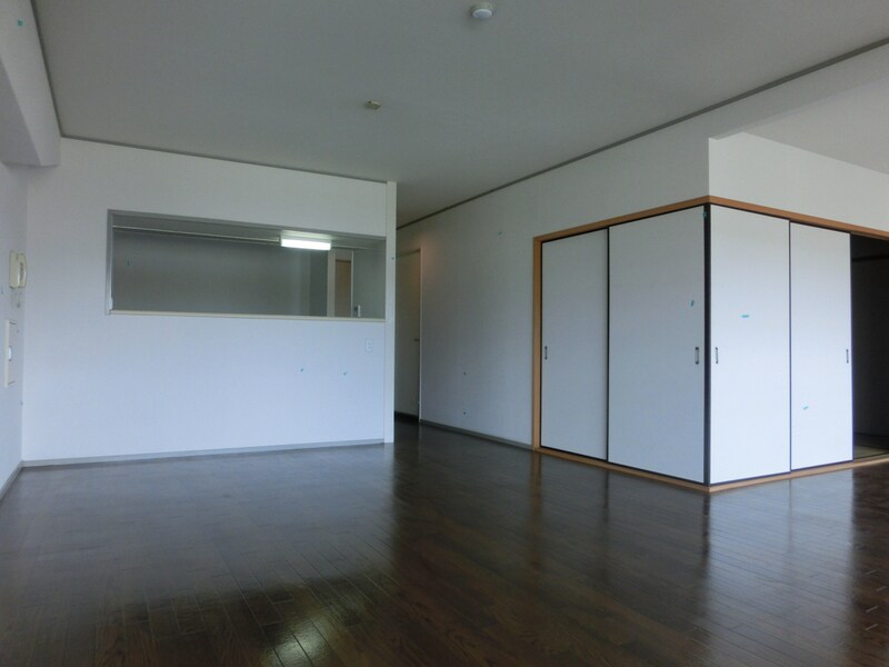 ロイヤルステイツ東辻井の物件内観写真