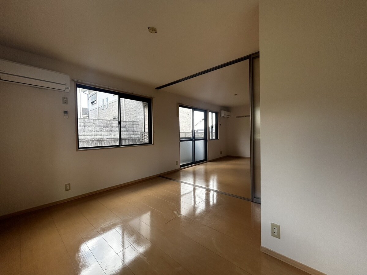 リビングタウン古坂弐番館の物件内観写真