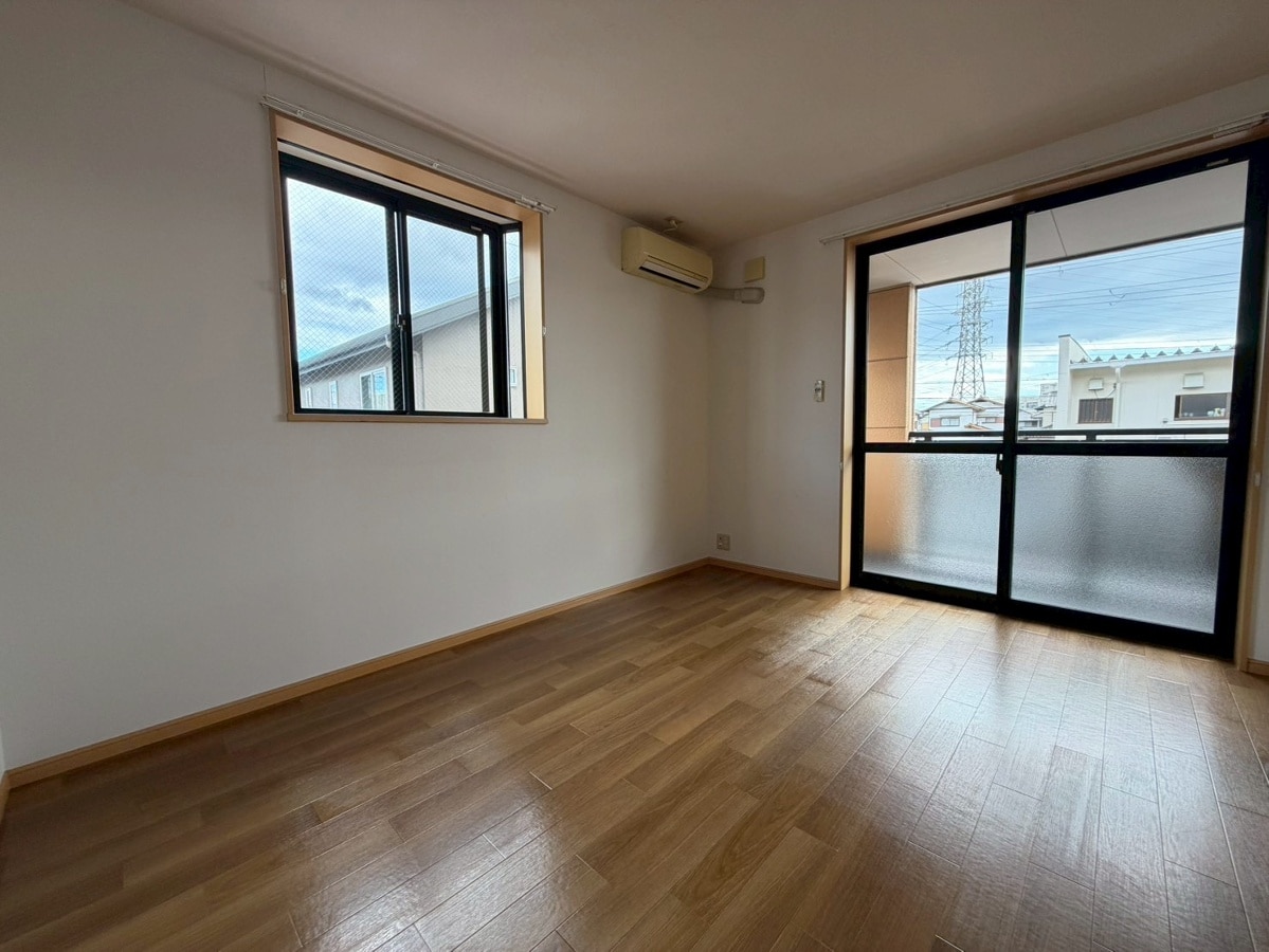 ストークコーポ大津茂の物件内観写真