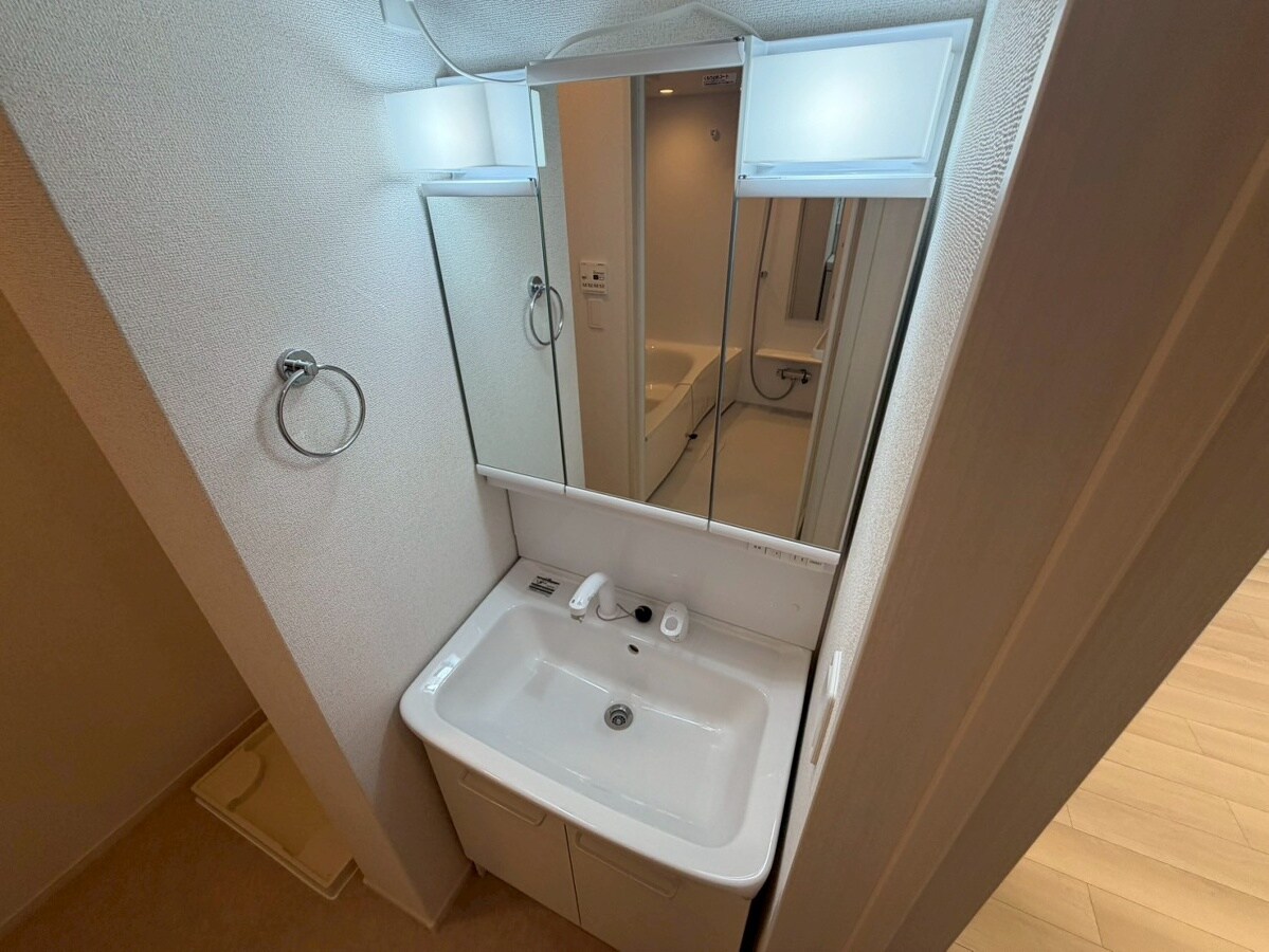 シャリテイ・ベルⅠの物件内観写真