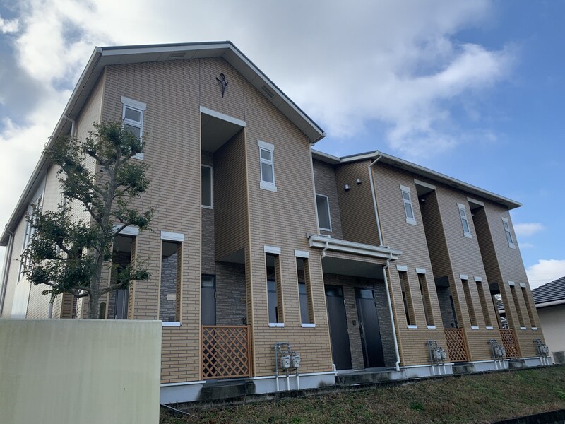 メゾンサンベリーナの物件外観写真