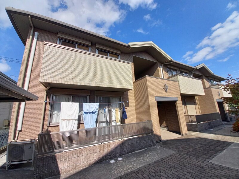 ラティルスの物件外観写真