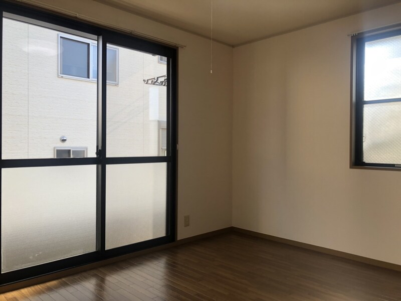 ルミエールＡ棟の物件内観写真