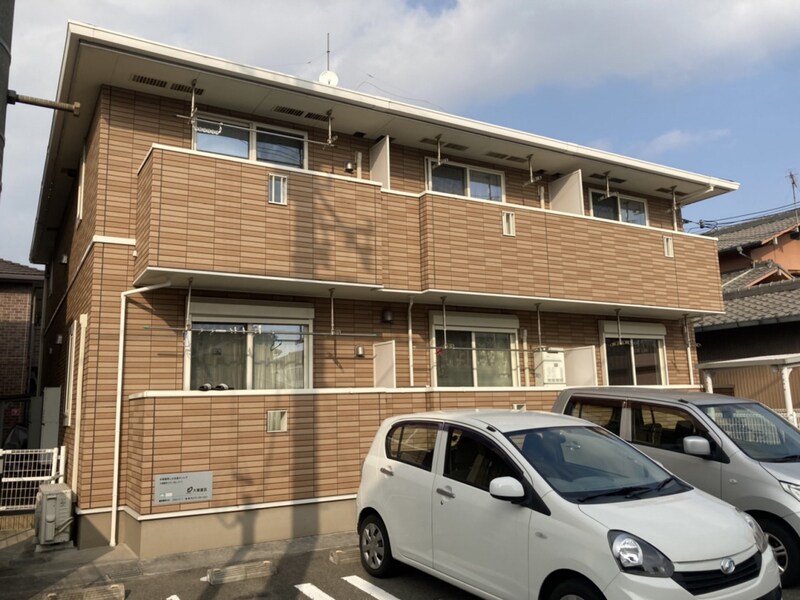 メゾングレースの物件外観写真