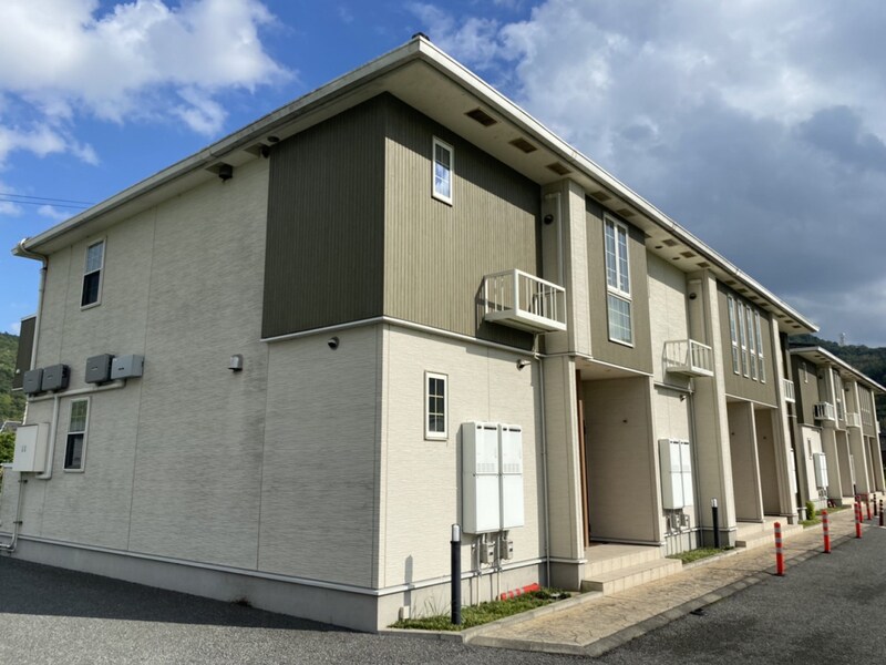 アイリスガーデンＢの物件外観写真