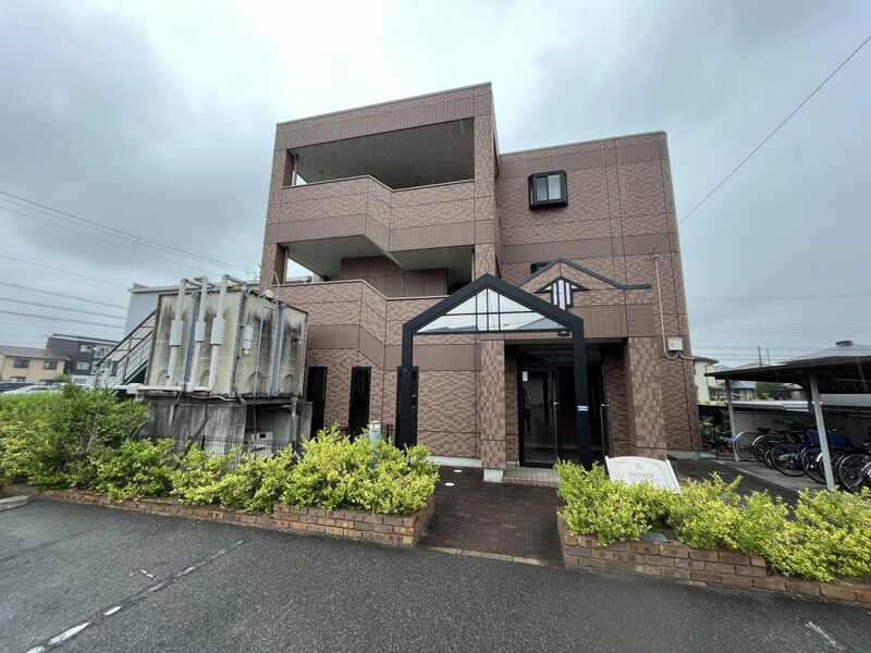 アベニール細江の物件外観写真