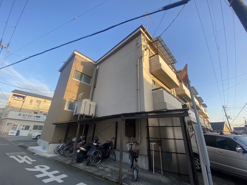 御立マンションの物件外観写真