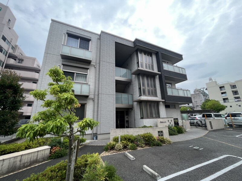 プレミアス三左衛門の物件外観写真