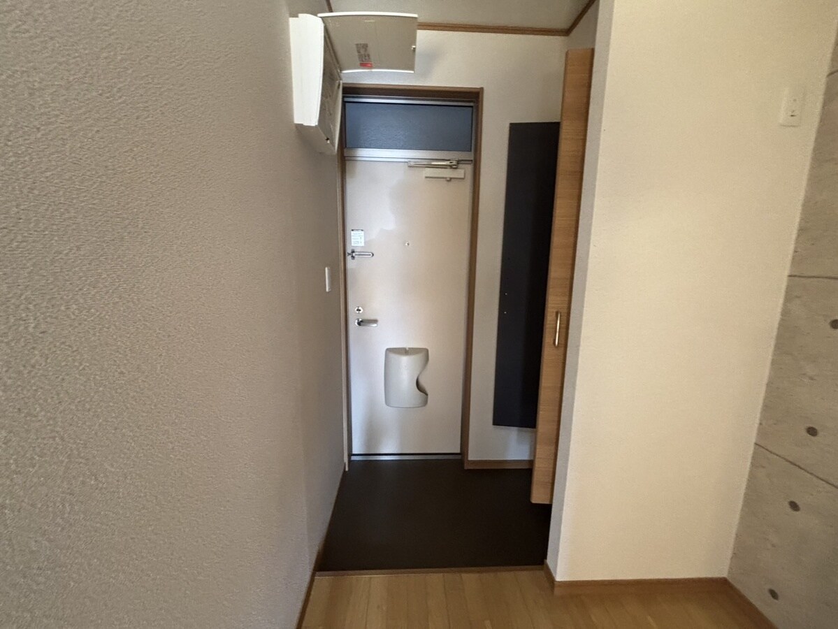 エトランス小松町Bの物件内観写真