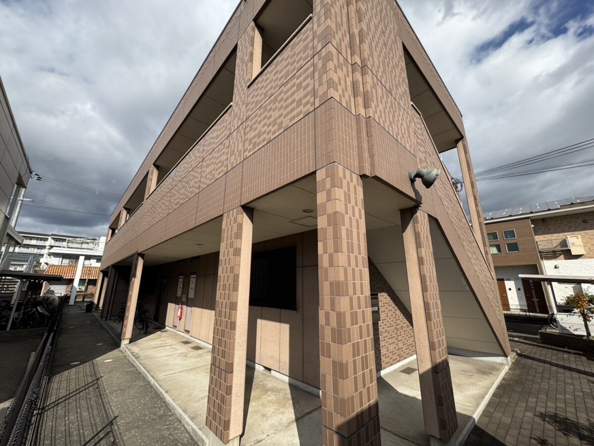 グランチェスタの物件外観写真