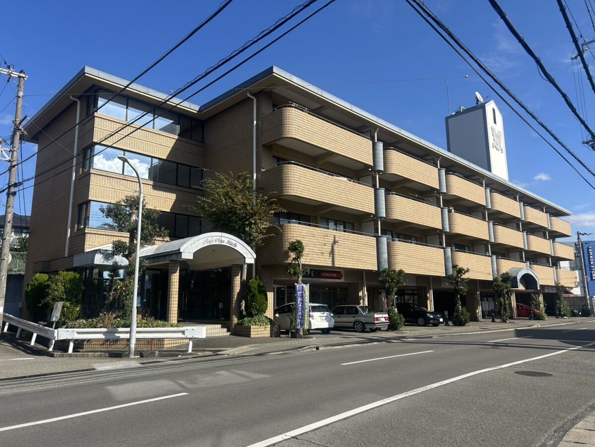 ロイヤルステイツ東辻井の物件外観写真