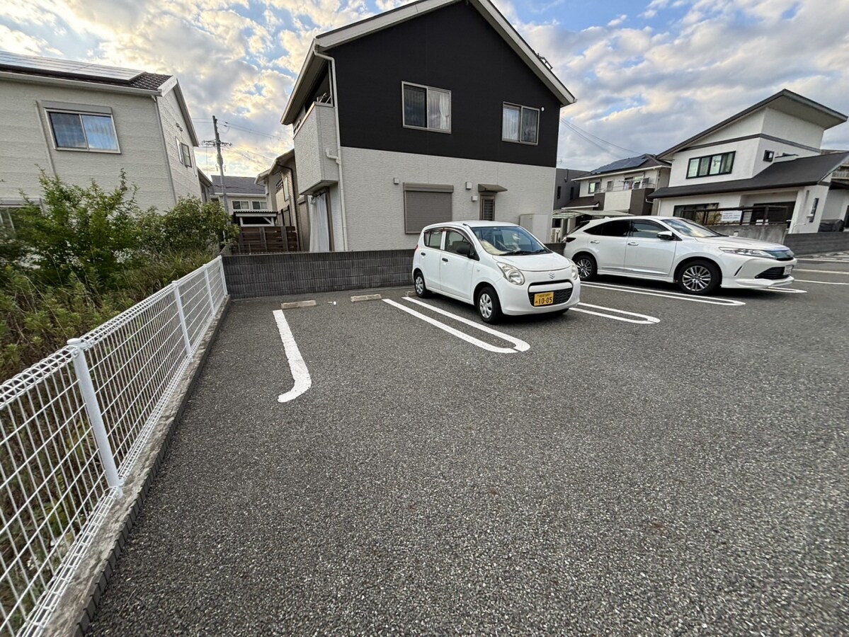 サニーヴィレッジの物件外観写真