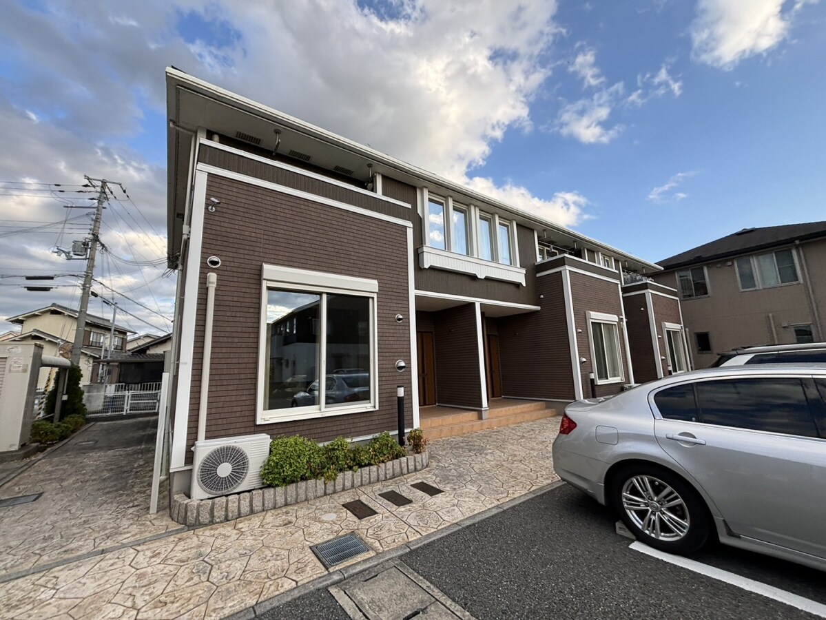 サニーヴィレッジの物件外観写真