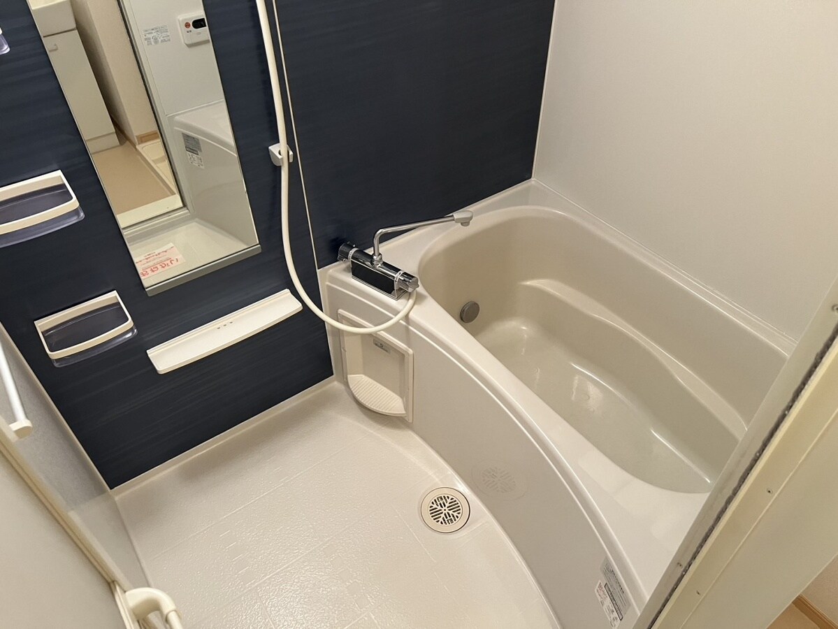 フェリア香呂Ｂの物件内観写真