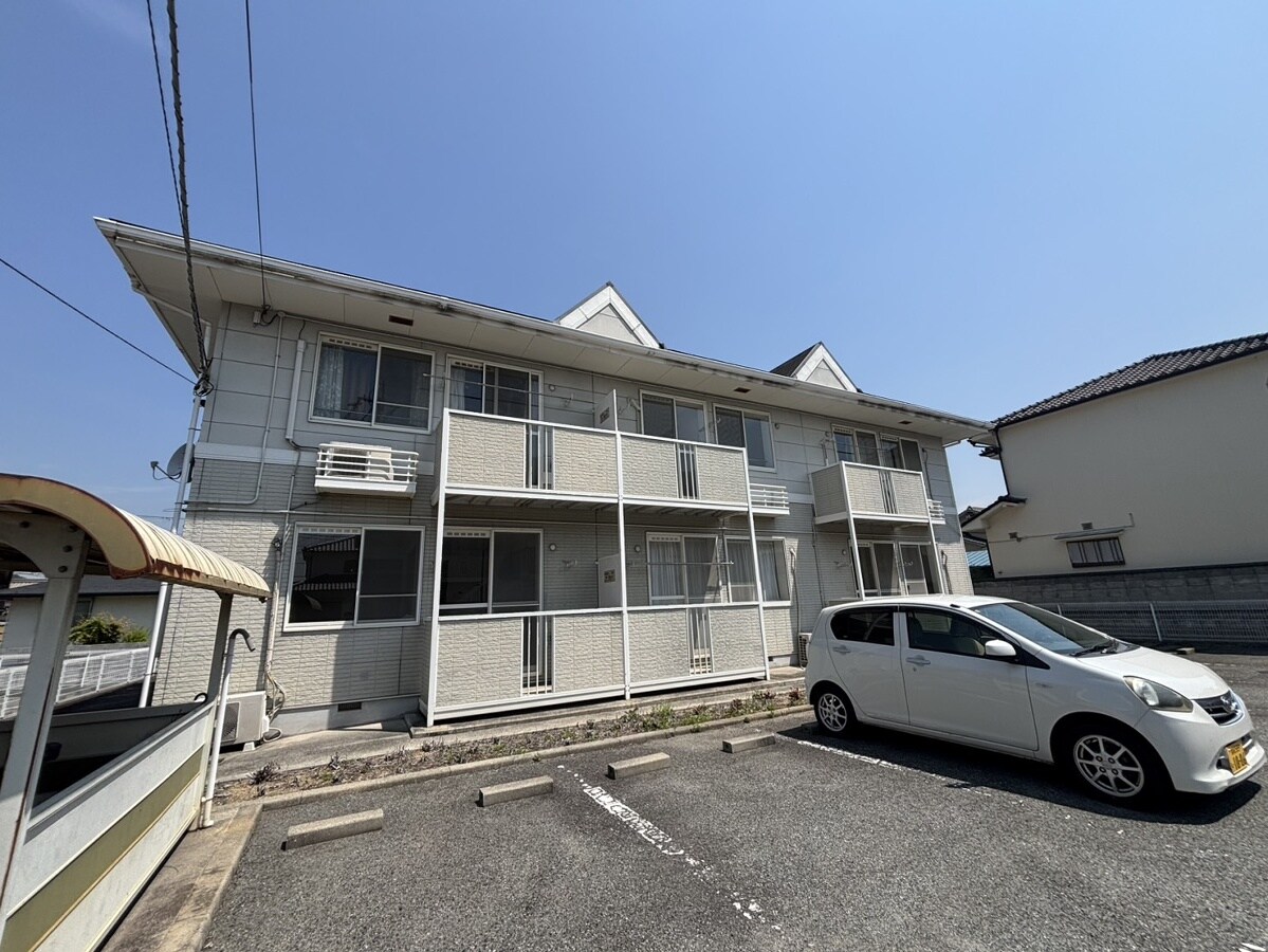 バレンシア下太田　B棟の物件外観写真