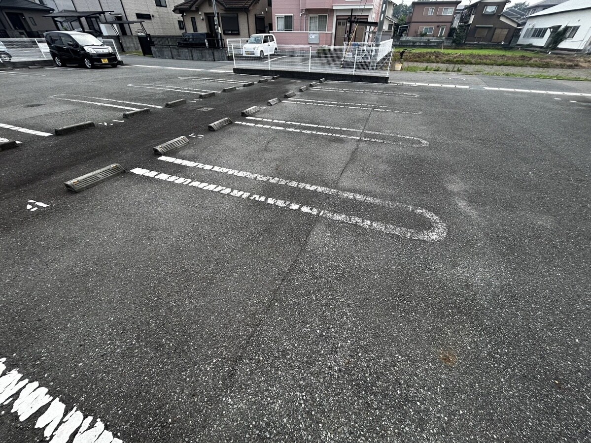 フォルストⅠの物件外観写真