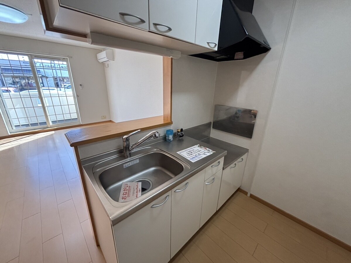 ウエスト　ウッド　アベニューの物件内観写真