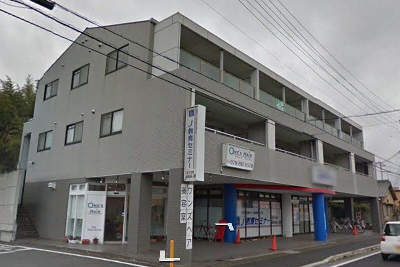 森川マンションの物件外観写真