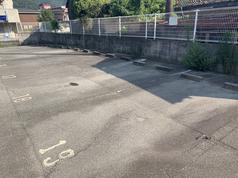 上野マンションの物件外観写真